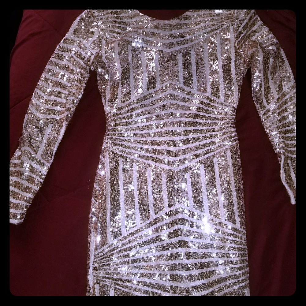 Long Sleeve Sequen Party Dress